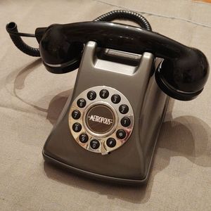 Metropolis Conair push button phone